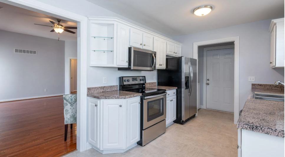 3010 Mason Way #NA - Photo 3 of 13