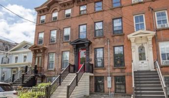 featured image of 30 Trumbull St #1