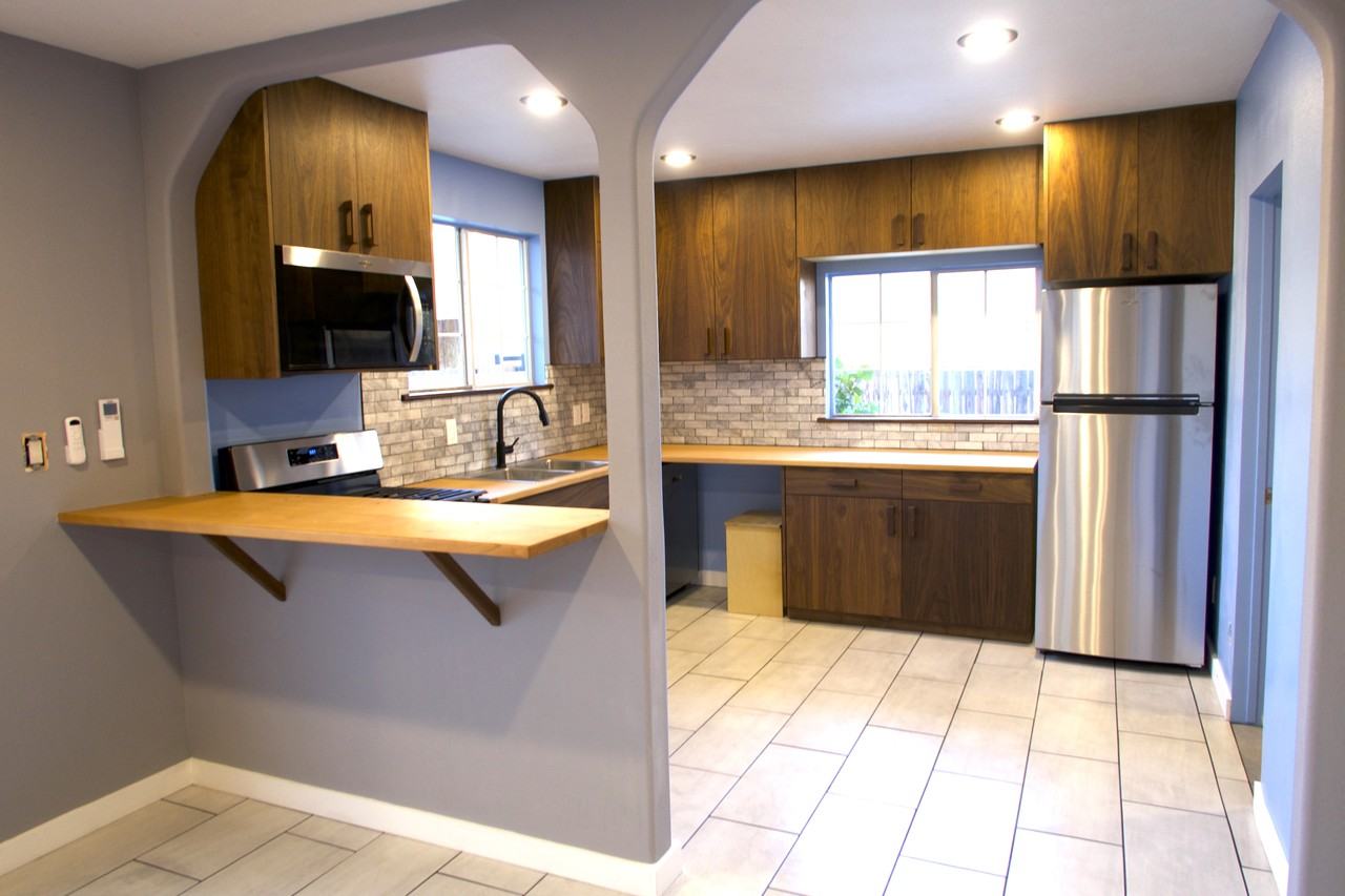 3547 E Green St #B - Photo 4 of 18