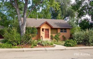 418 Sumner St - Photo 1 of 1