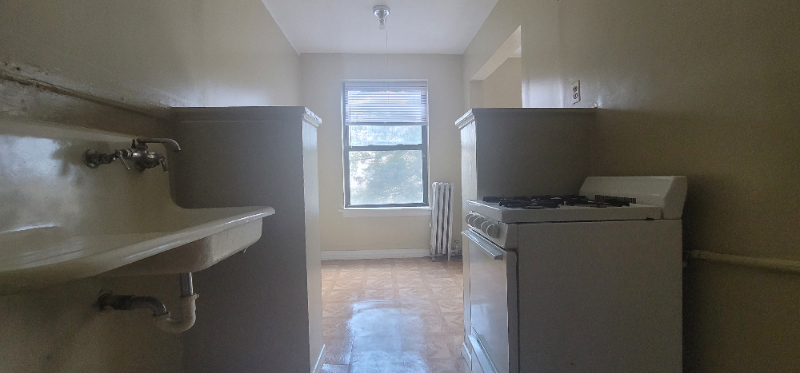 156 North Central Avenue #02 - Photo 5 of 10