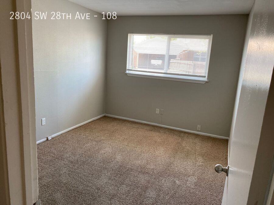 2804 Sw 28th Ave #108 - Photo 3 of 10