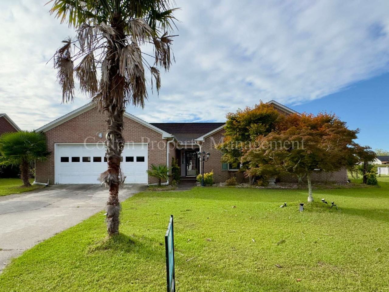 2824 White Rd - Photo 3 of 37