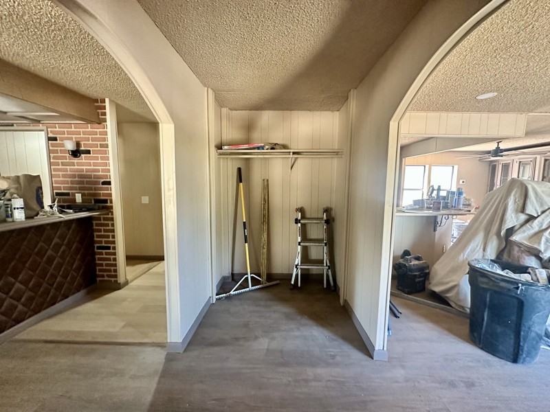 361 E Worth Ave - Photo 3 of 23