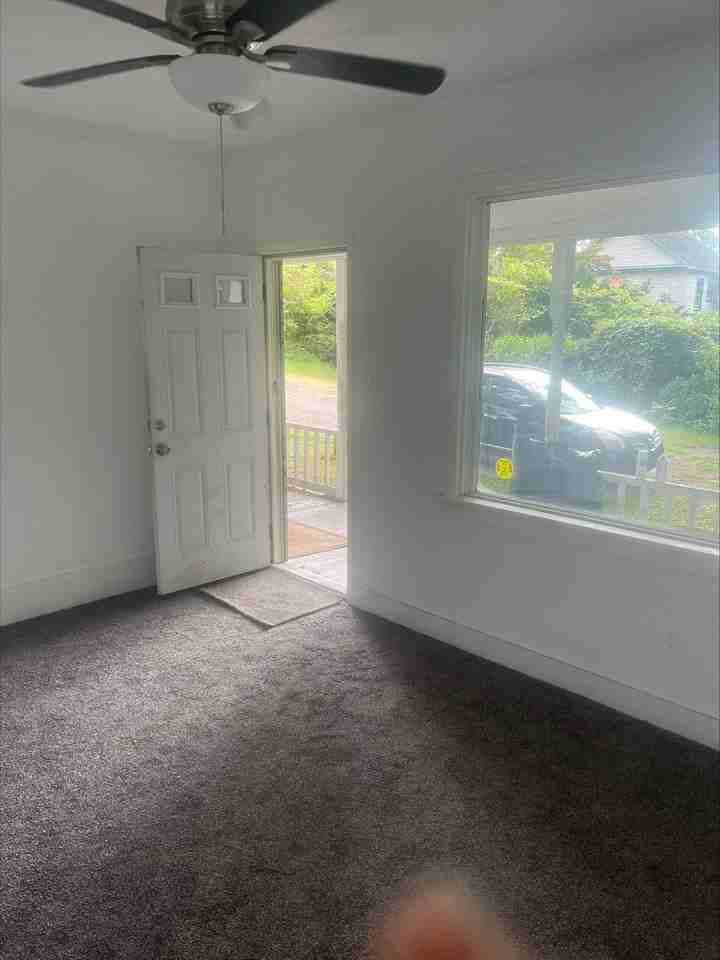 206 Welles Street - Photo 5 of 26