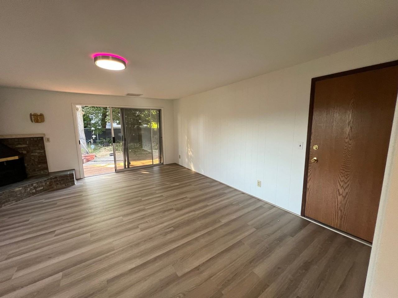 18705 32nd Ave S - Photo 4 of 22