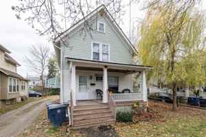 featured image of 930 Dewey Ave