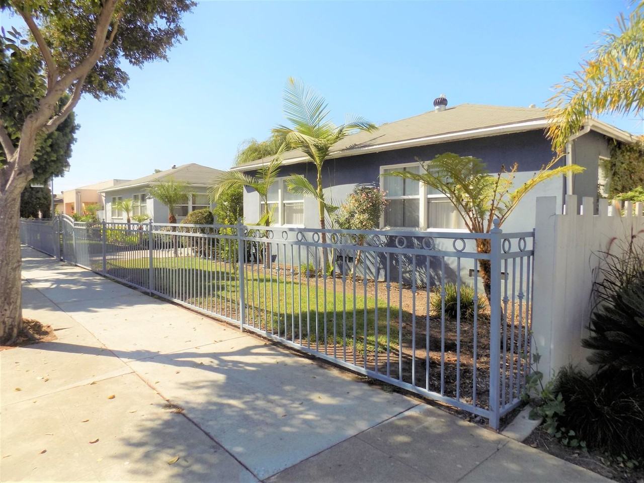 2665 Lime Ave - Photo 2 of 7