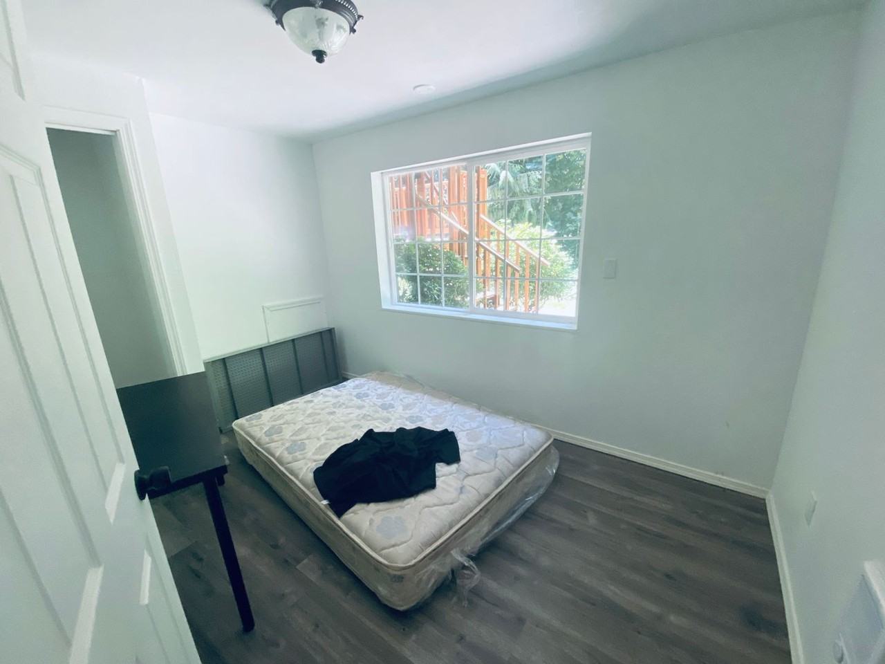 21321 Marine View Pl #B - Photo 3 of 14