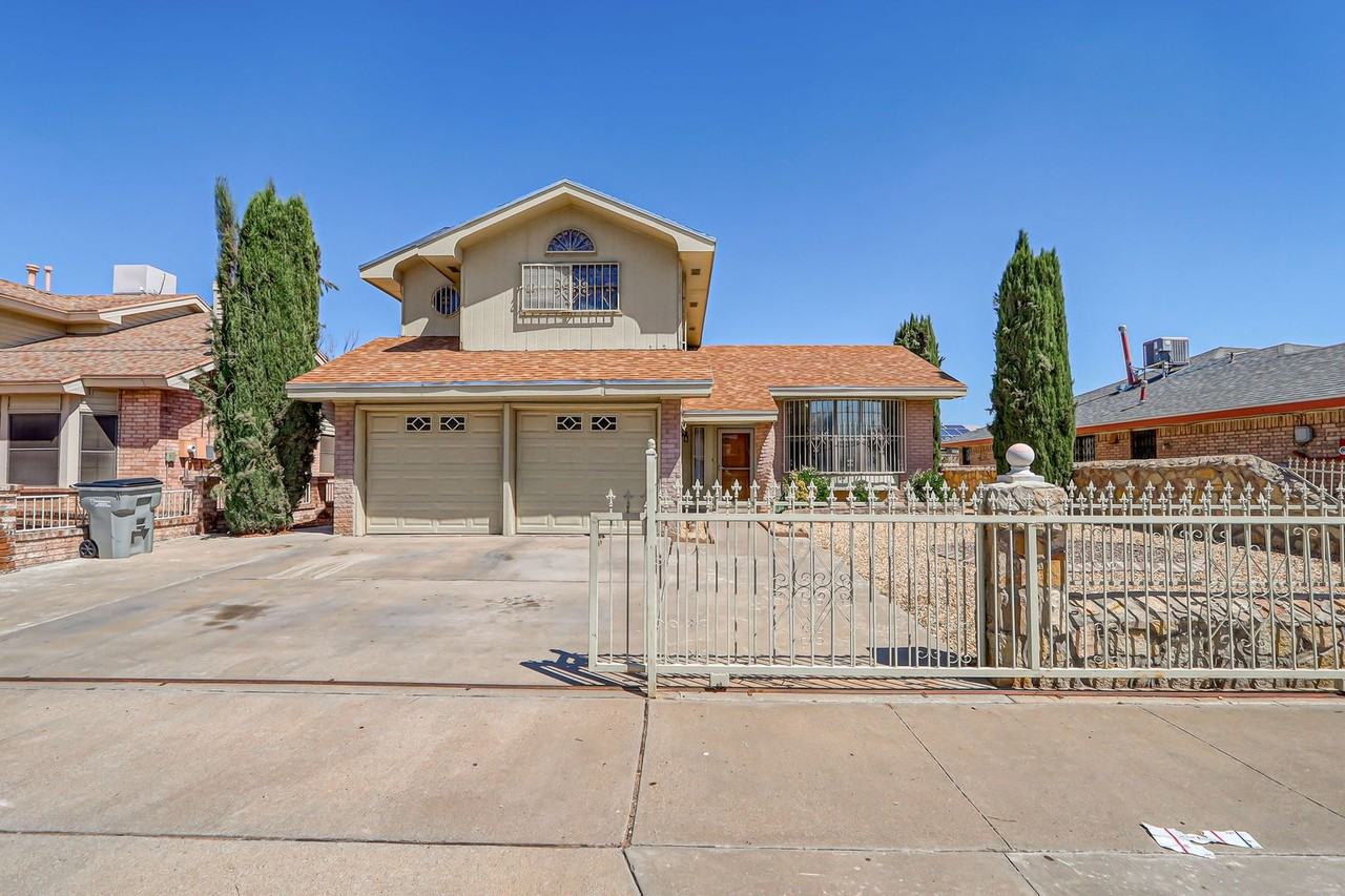 2900 Gilberto Avila St - Photo 2 of 29