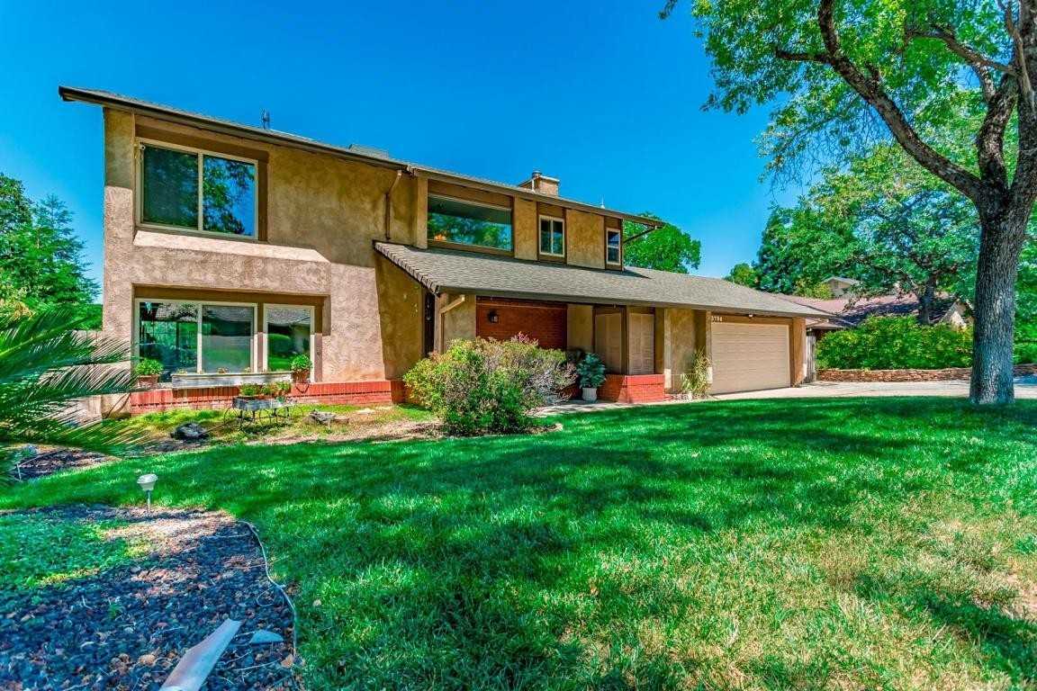 3786 Fujiyama Way - Photo 2 of 35