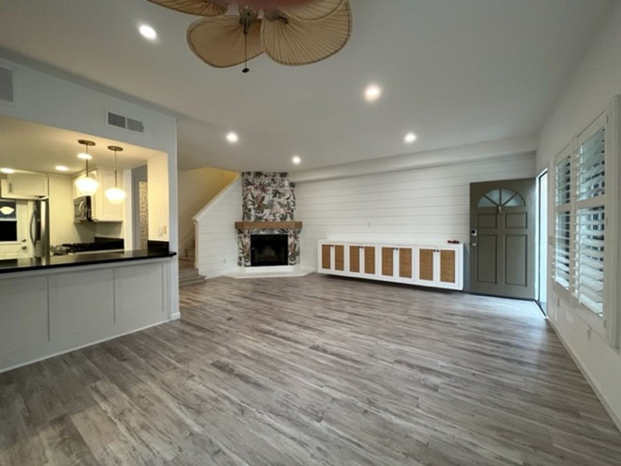 4927 Brighton Ave - Photo 6 of 22