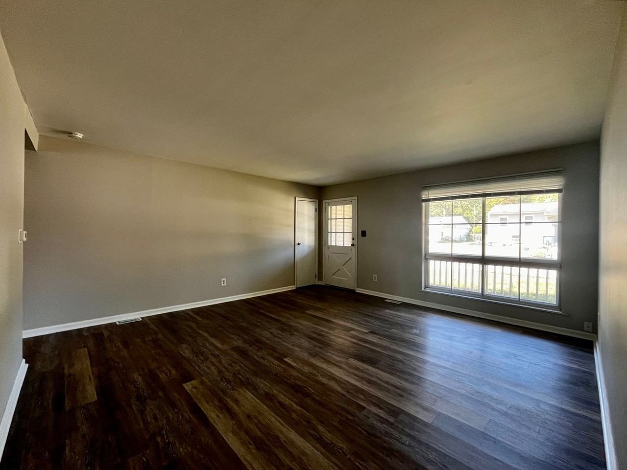 6630 Orangewood Ct - Photo 3 of 20