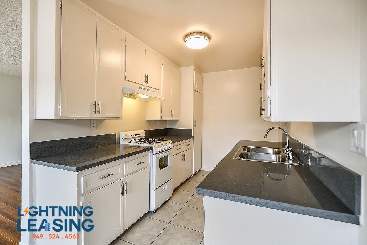 8140 Langdon Ave #30D - Photo 2 of 10