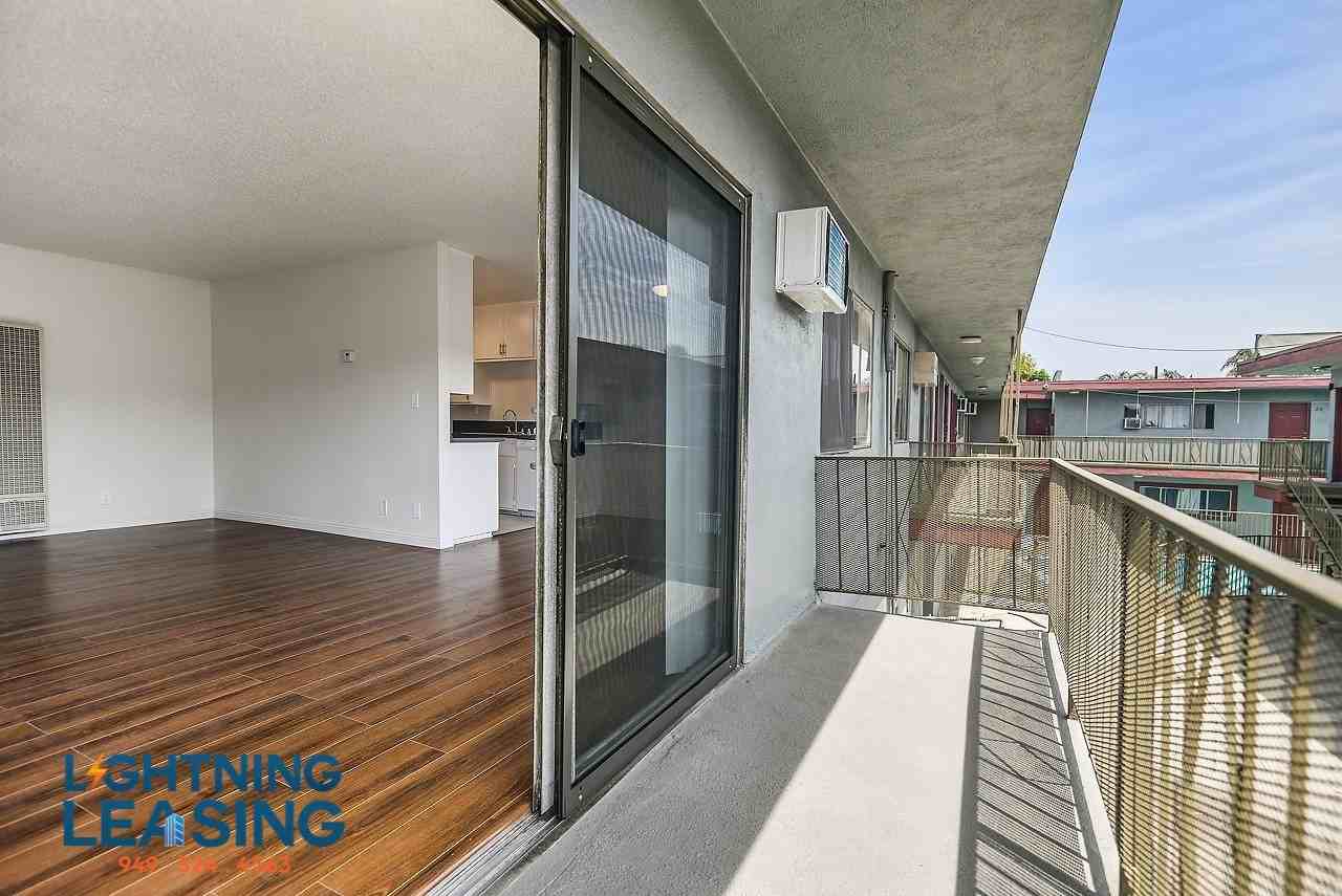 8140 Langdon Ave #30D - Photo 5 of 10