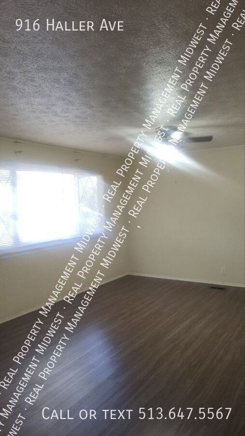 916 Haller Ave - Photo 2 of 19