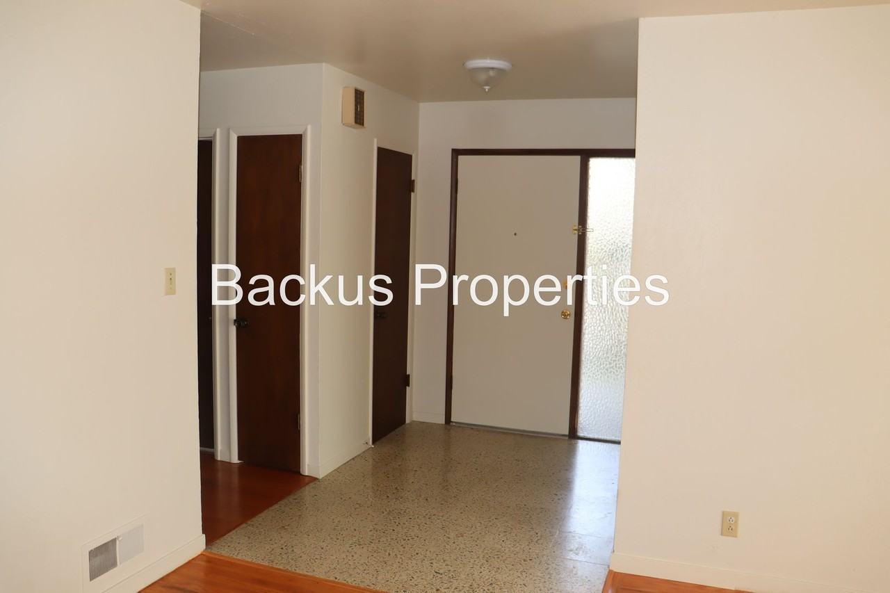 124 San Jose St - Photo 3 of 22