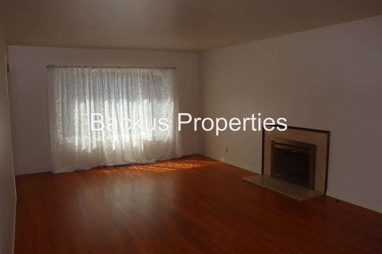 124 San Jose St - Photo 4 of 22