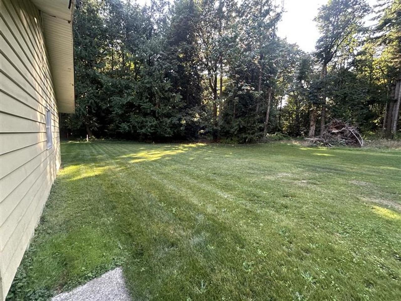 7147 Mecklem Rd - Photo 5 of 27