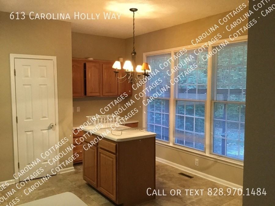 613 Carolina Holly Way - Photo 6 of 14