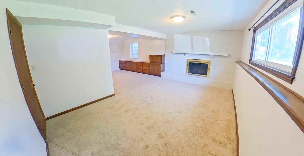 404 Cherry Cir - Photo 2 of 15