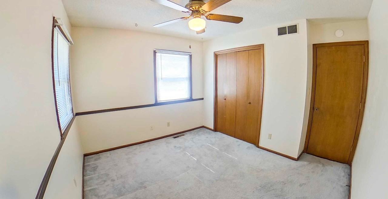 404 Cherry Cir - Photo 5 of 15