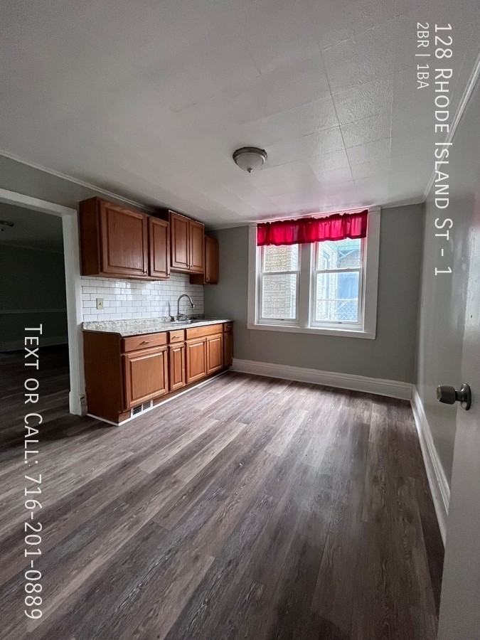 128 Rhode Island St #1 - Photo 2 of 9