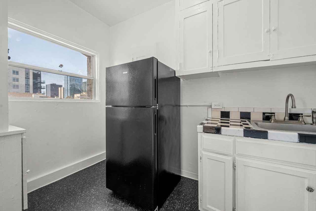 2892 W 7th St #203 - Photo 3 of 18