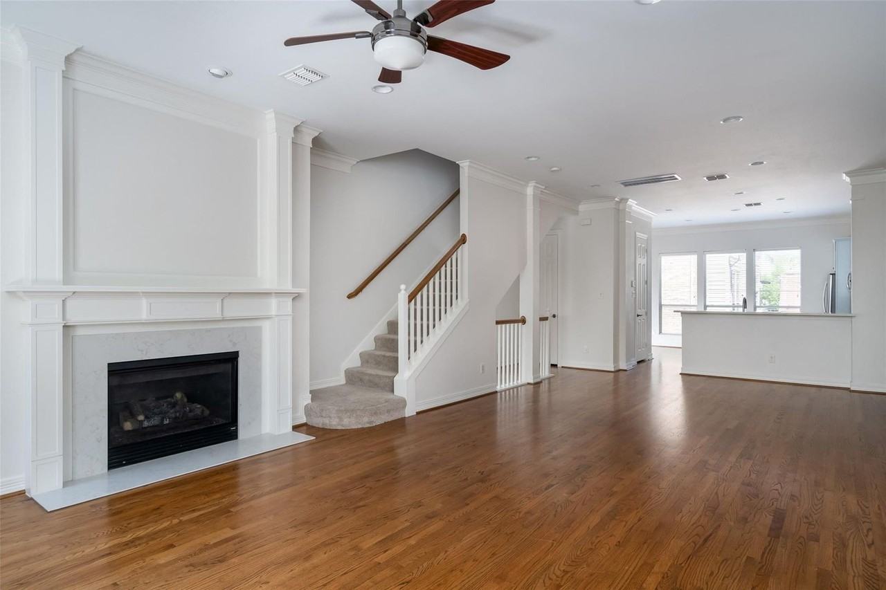 4236 Holland Ave - Photo 3 of 17