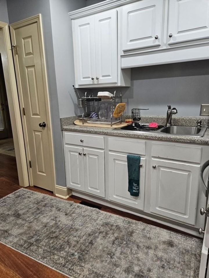 304 Christopher Luke Cir - Photo 6 of 25