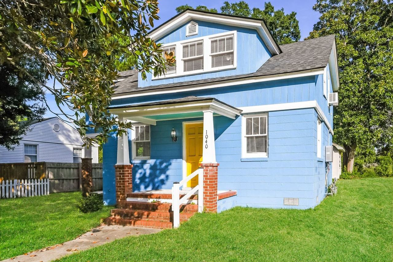 1040 Main Street - Photo 4 of 22