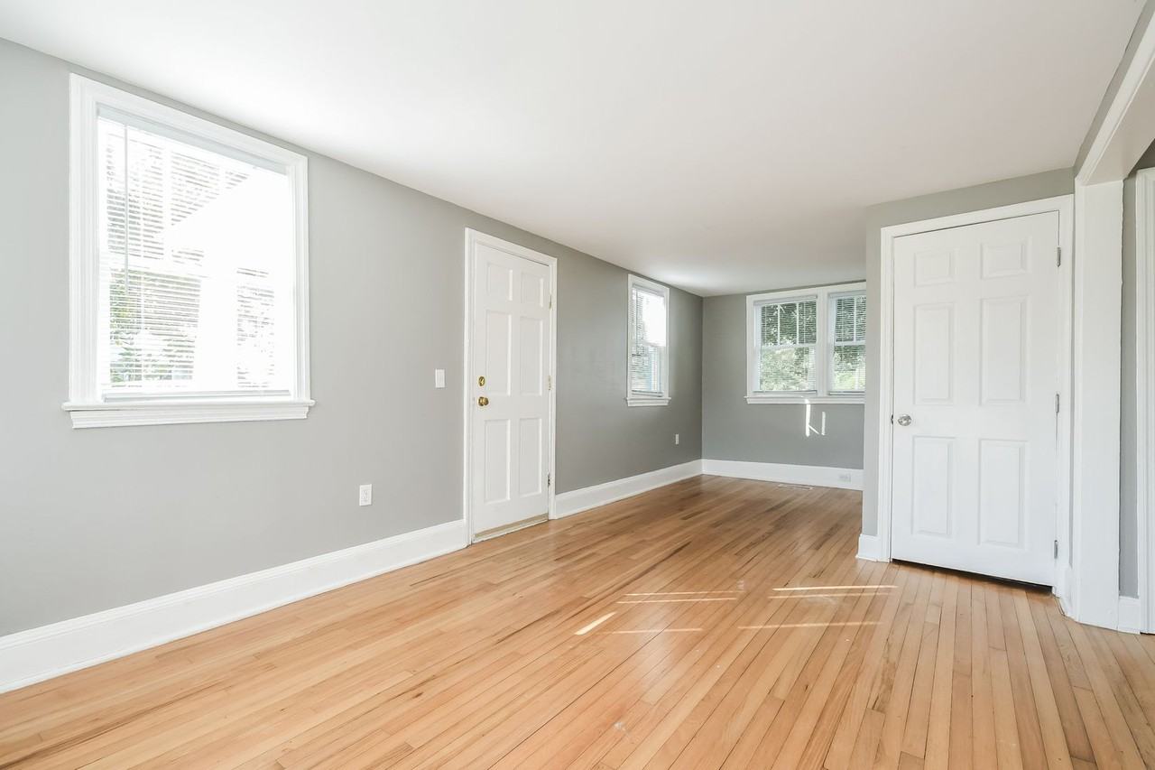 1040 Main Street - Photo 7 of 22