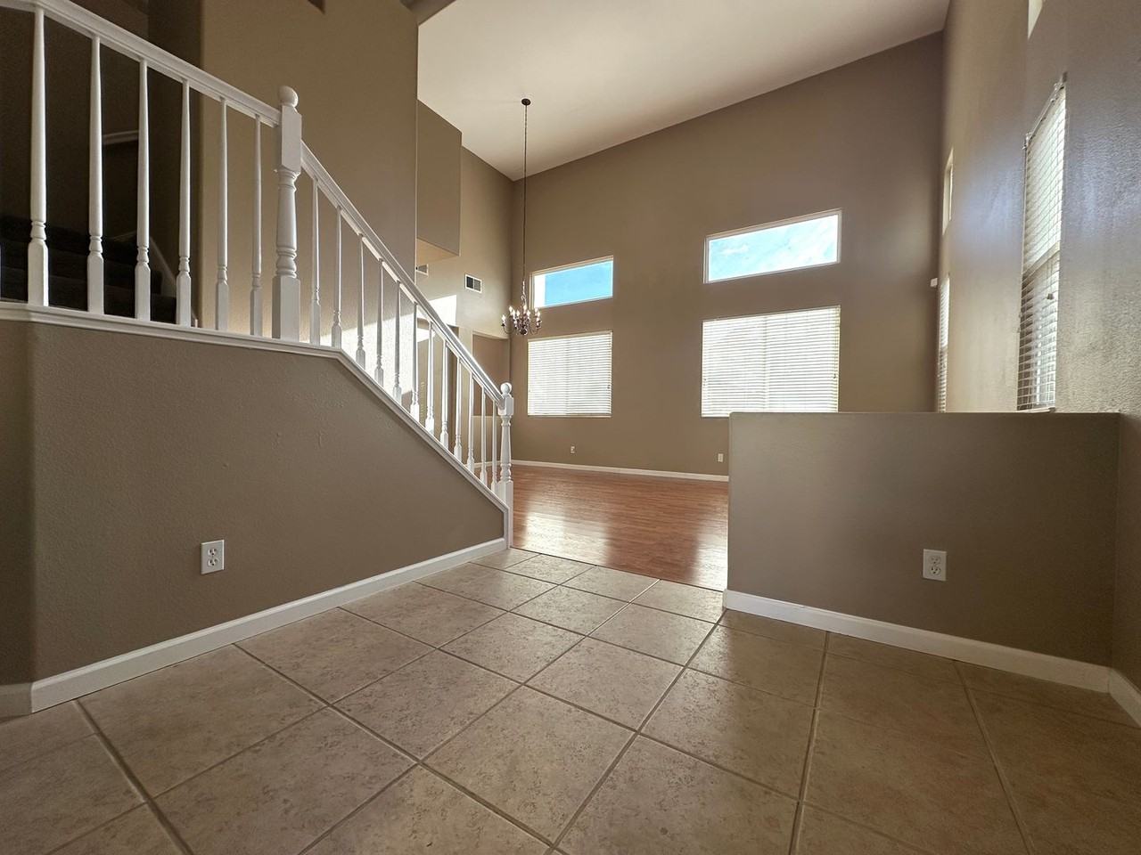 2415 Aberdeen Lane - Photo 2 of 29