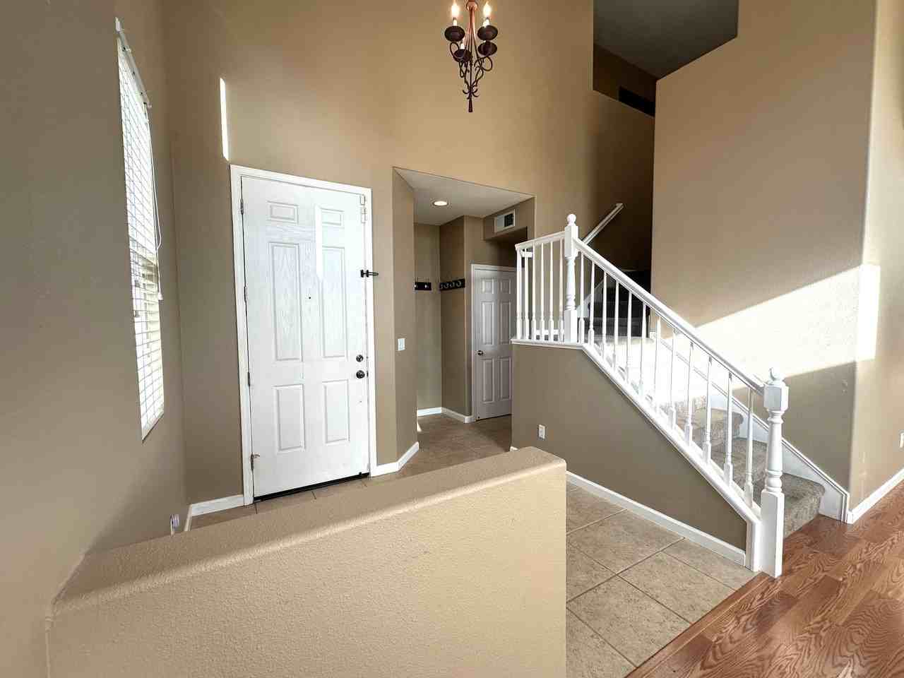 2415 Aberdeen Lane - Photo 3 of 29