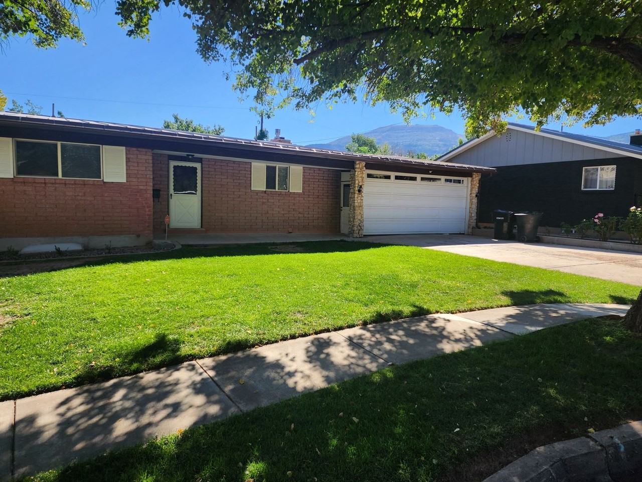 309 600 West - Photo 2 of 21