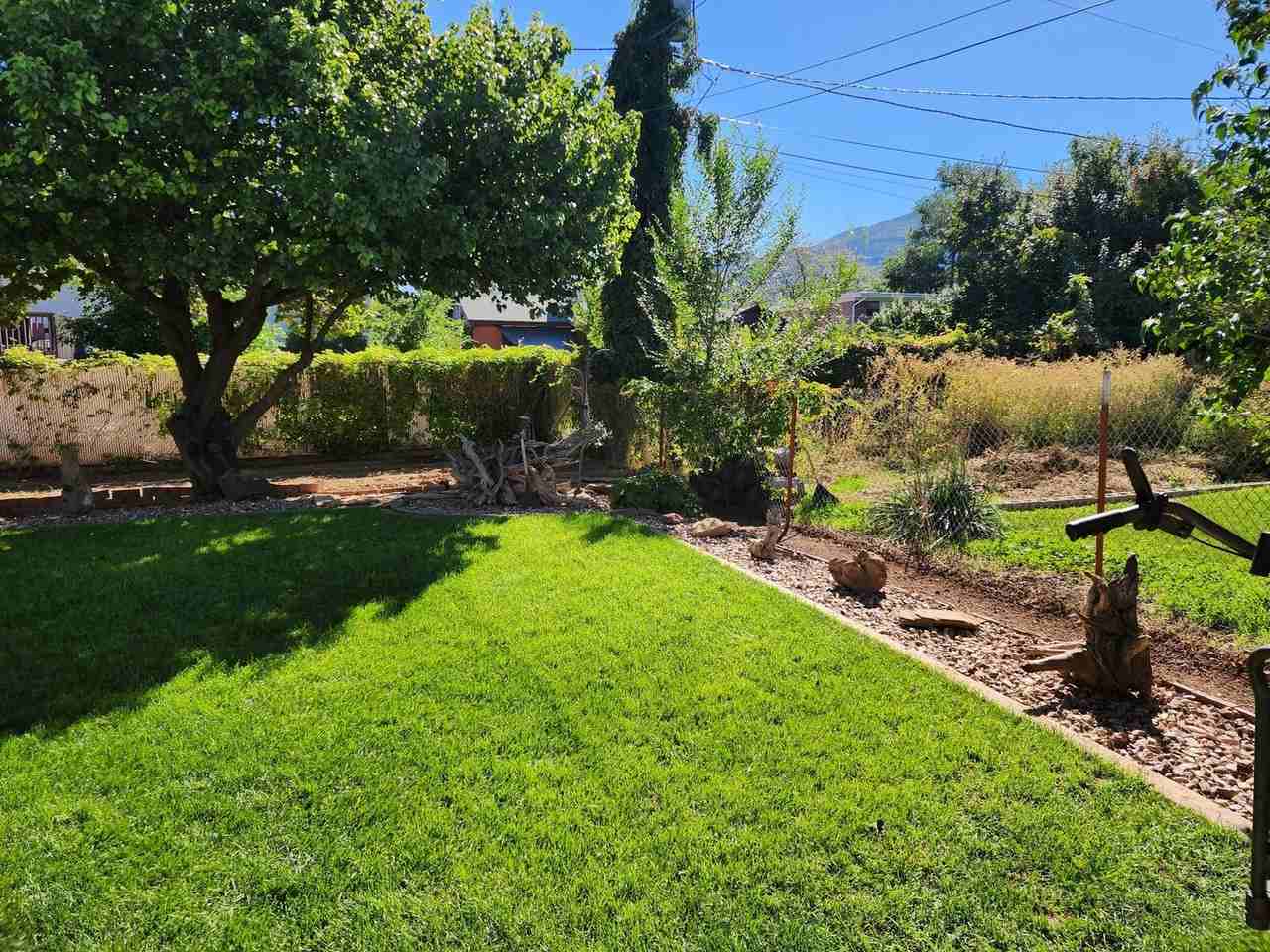 309 600 West - Photo 4 of 21