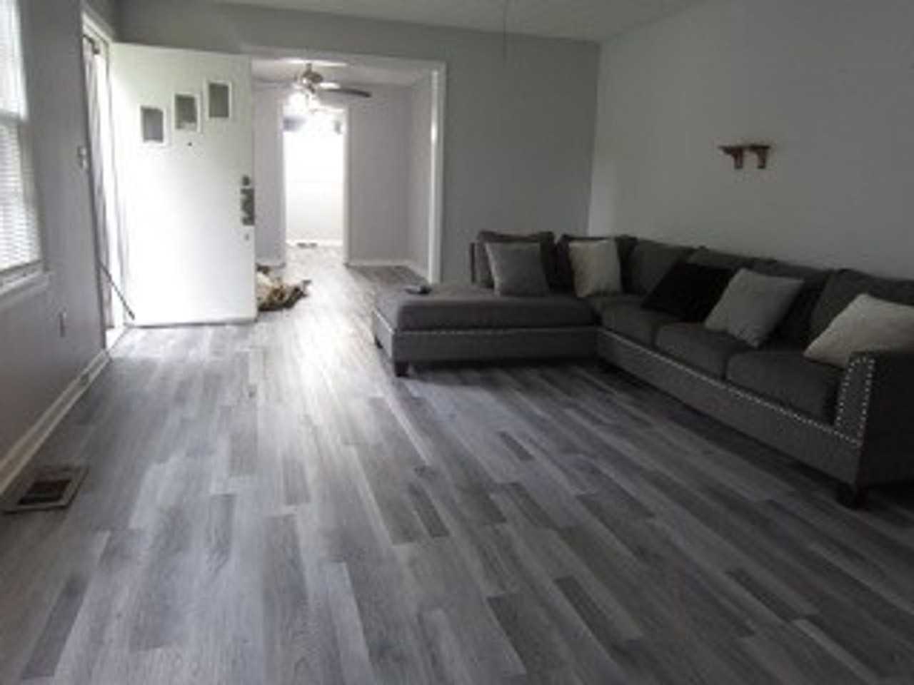 244 Hilltop Dr Sw - Photo 3 of 13