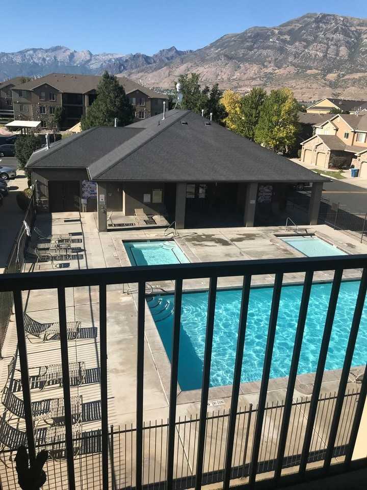 946 W 630 S - Photo 3 of 4