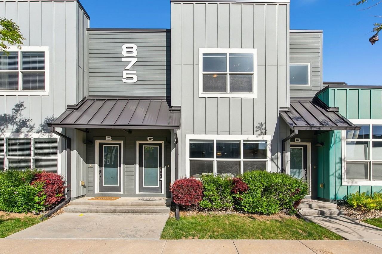 875 Baum St - Photo 2 of 38