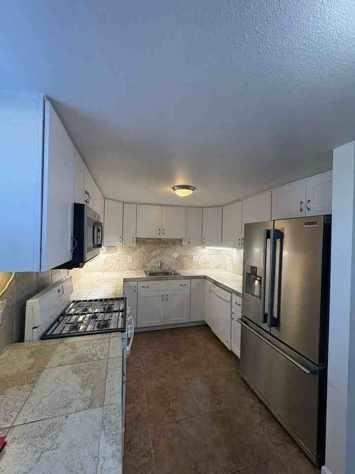 1131 Hunter Lake Dr - Photo 3 of 5