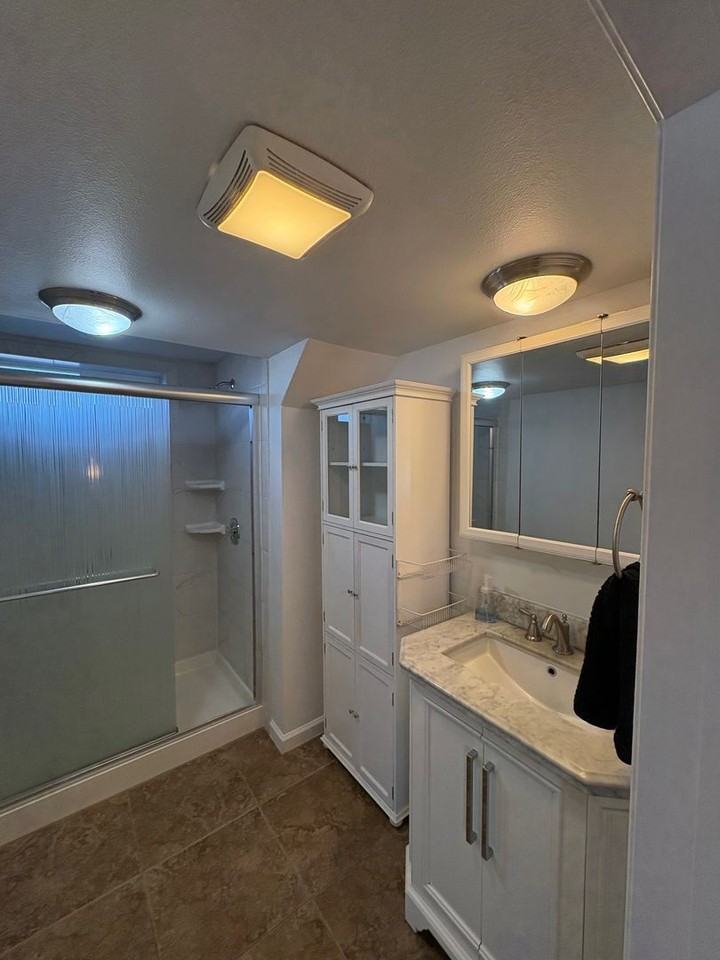 1131 Hunter Lake Dr - Photo 4 of 5