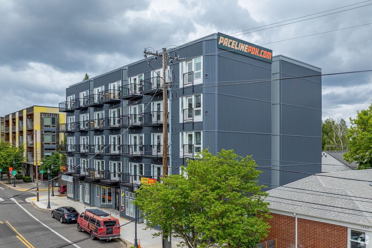 Paceline - Photo 7 of 47