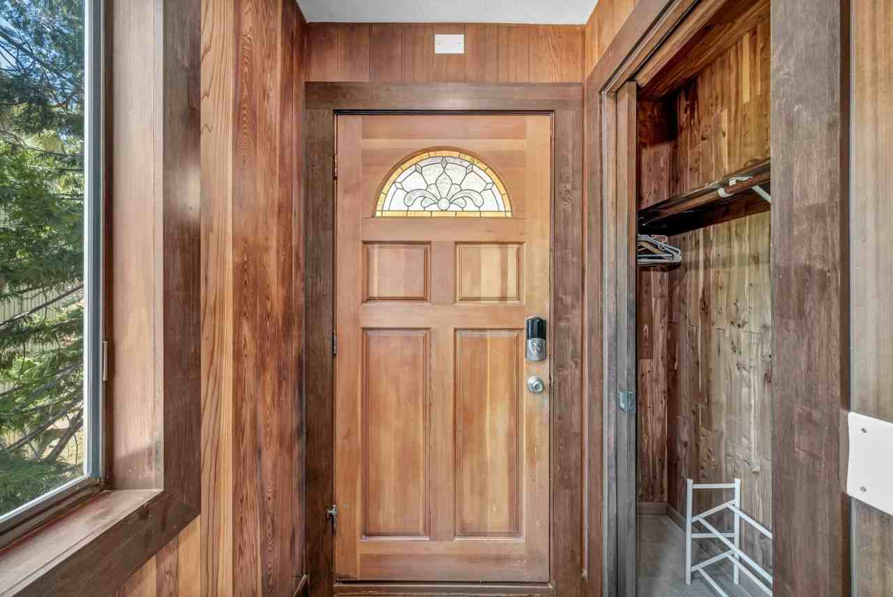 638 N Martin Dr, Unit B - Photo 2 of 15