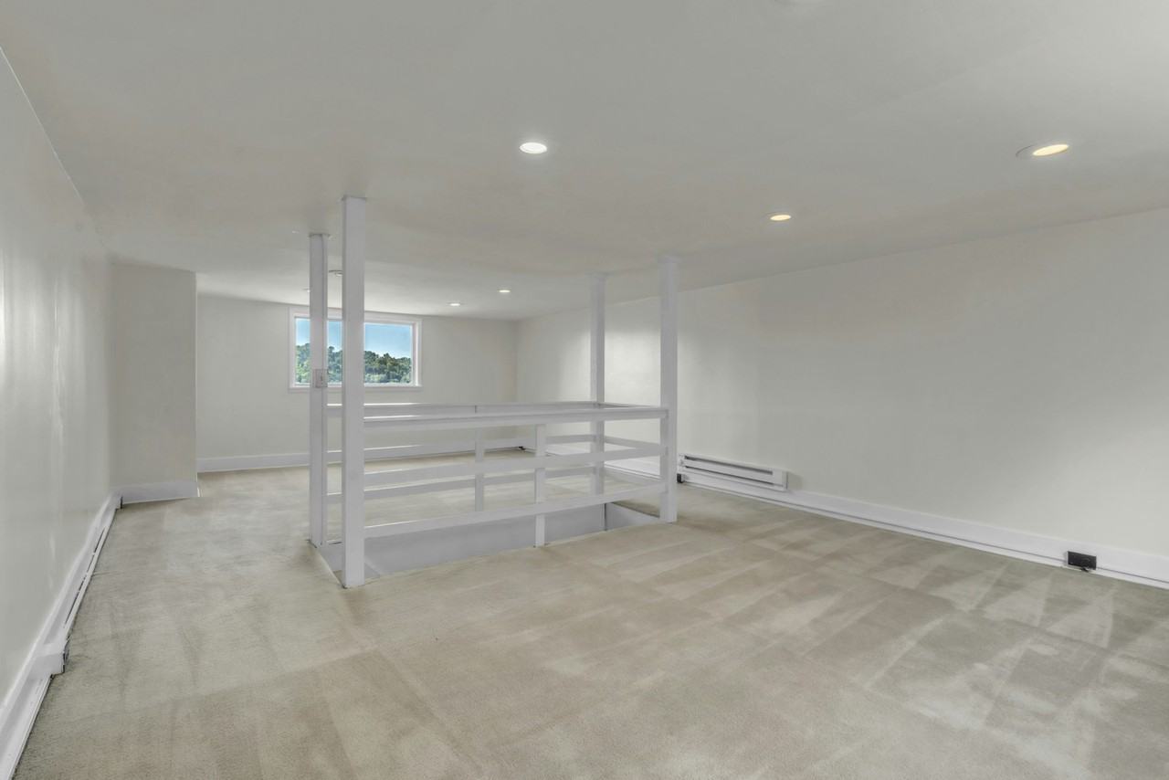 5311 Wickliff Street - Photo 4 of 42