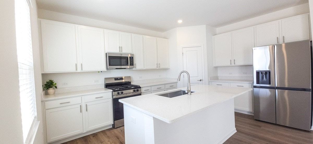 8487 Redmond Street - Photo 3 of 23