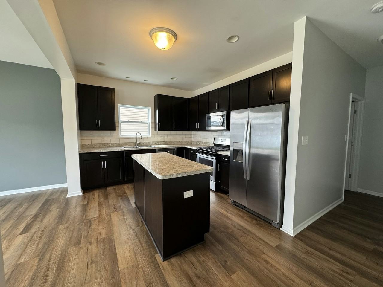 13187 Roosevelt Place - Photo 4 of 20