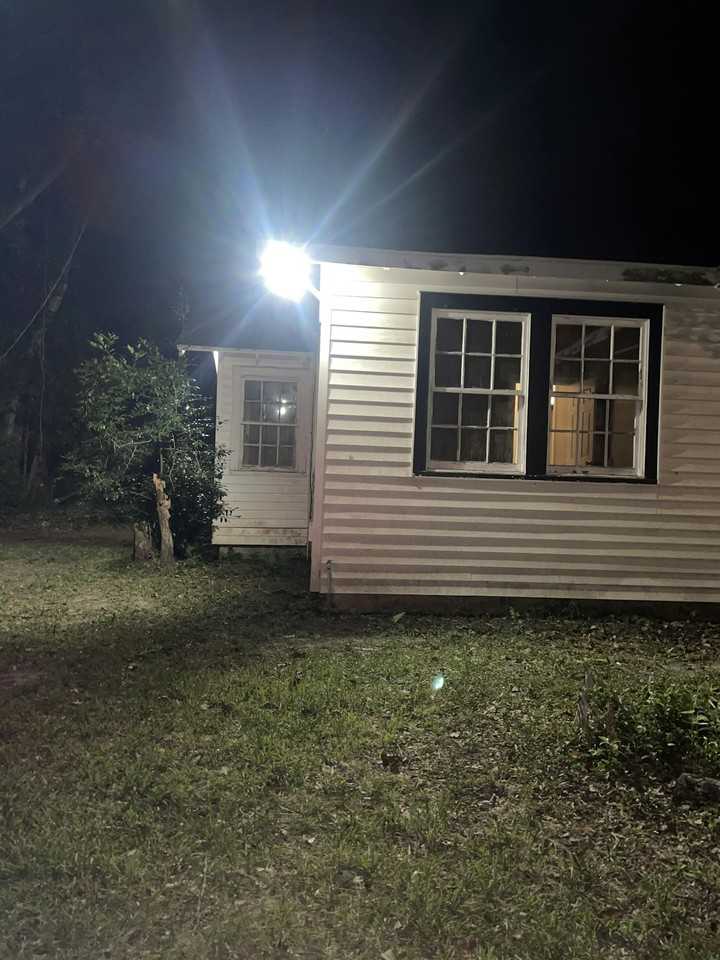 615 Mohawk Street - Photo 5 of 24