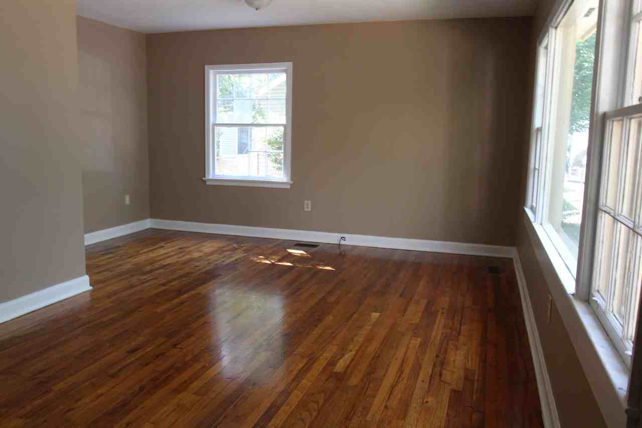 10th Avenue 804 - Photo 2 of 9