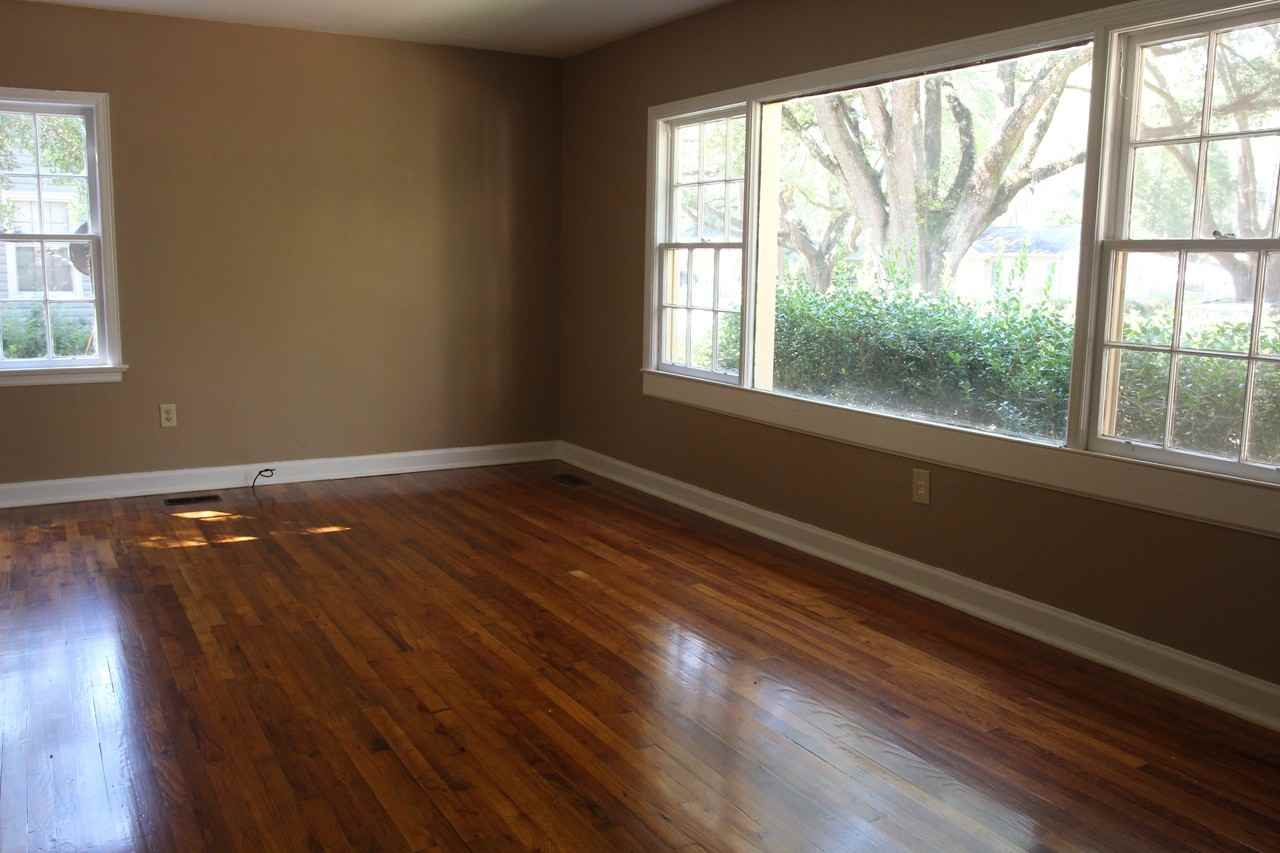 10th Avenue 804 - Photo 3 of 9