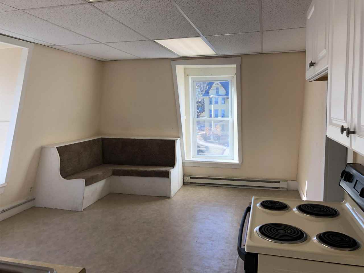 1328 Main St - Photo 2 of 7